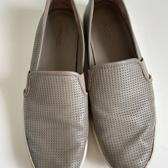 Vince Sneakers shoes slip on size 9 - Picture 3 of 7